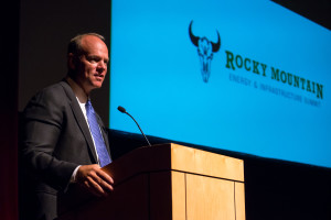 Wyoming governor Matt Mead addresses the attendees at the Rocky Mountain Energy and Infrastructure Summit, Jackson Hole, Wy. Photo by Paul Flessland